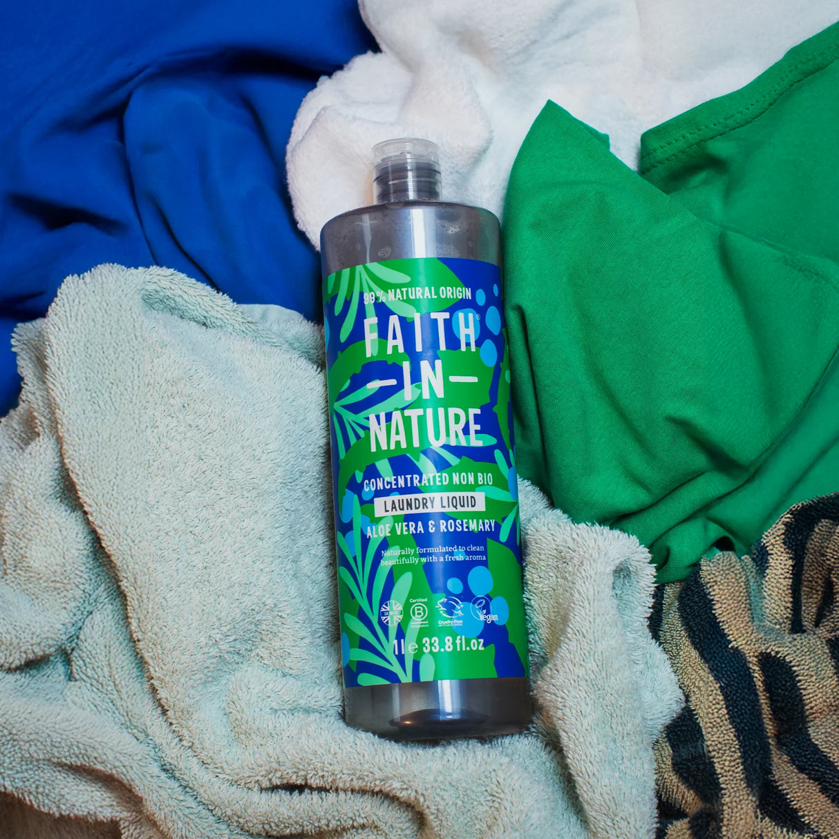 Faith in Nature Laundry Liquid - Aloe Vera & Rosemary
